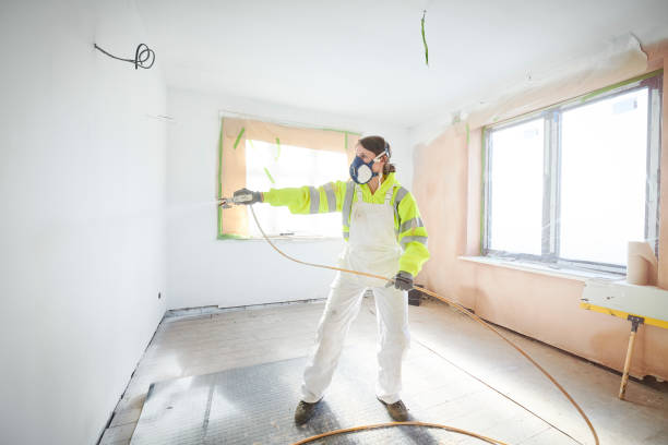 Best Biohazard Mold Removal  in Louisburg, KS